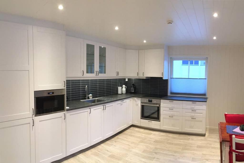Balestrand Fjordapartments Holmen 19A المظهر الخارجي الصورة
