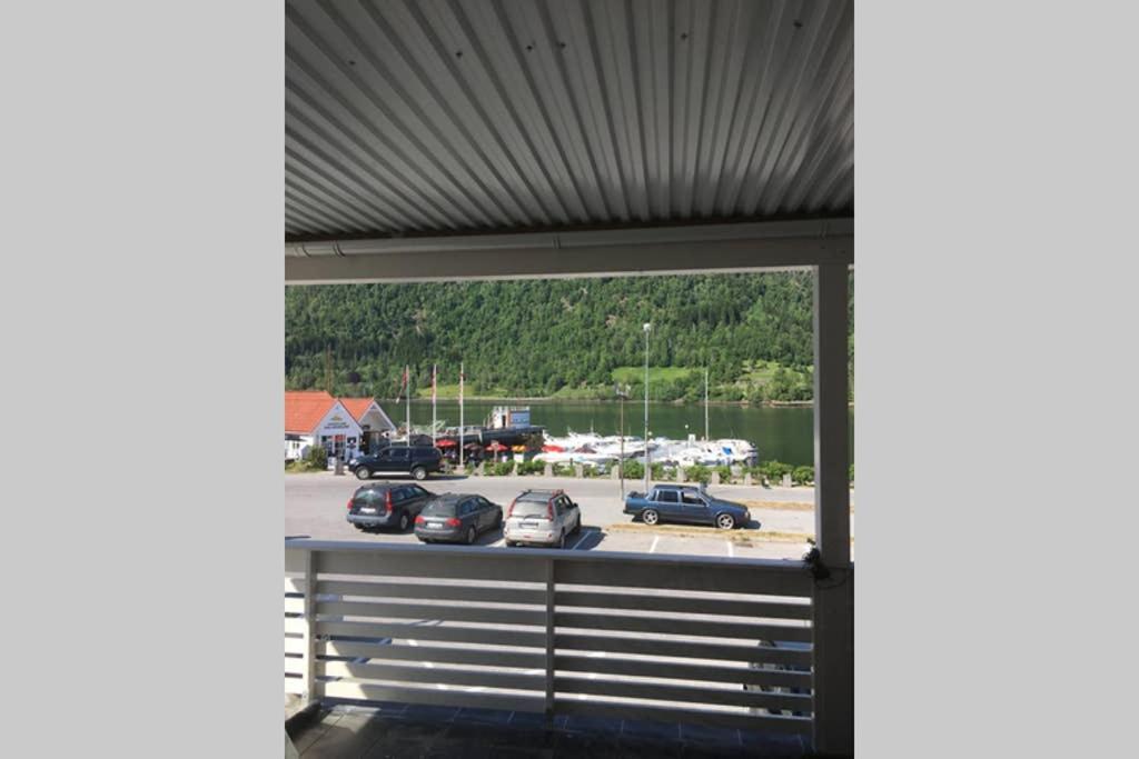 Balestrand Fjordapartments Holmen 19A المظهر الخارجي الصورة