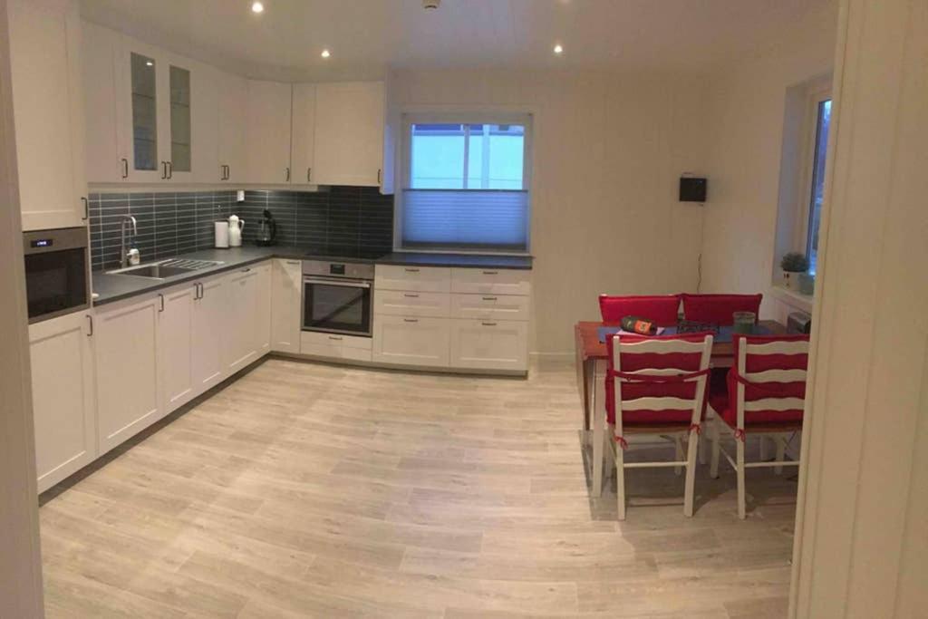 Balestrand Fjordapartments Holmen 19A المظهر الخارجي الصورة