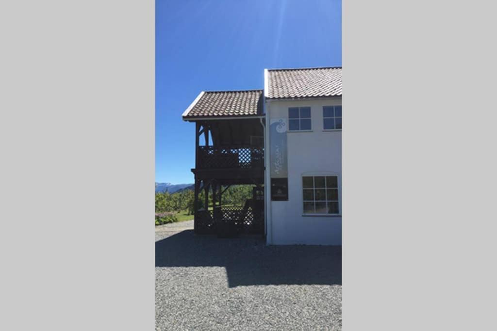 Balestrand Fjordapartments Holmen 19A المظهر الخارجي الصورة